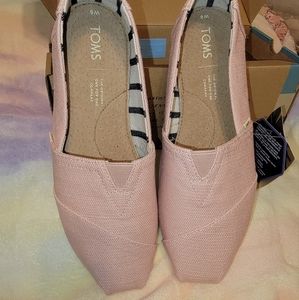 TOMS Classics Spanish Villa Heritage Canvas